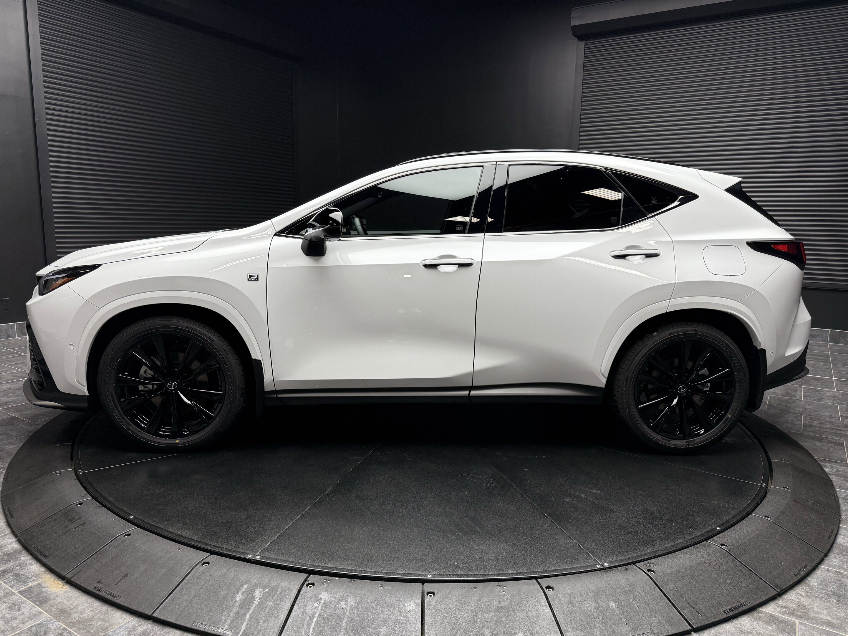 Lexus NX 2025