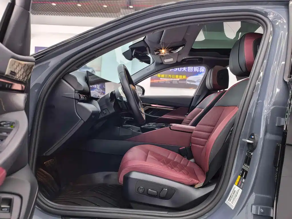BMW i5 2024