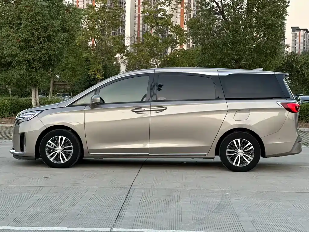 Buick GL8 2023