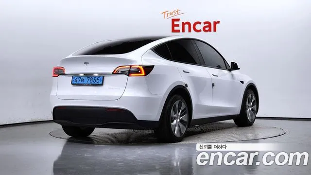 Tesla Model Y 2021