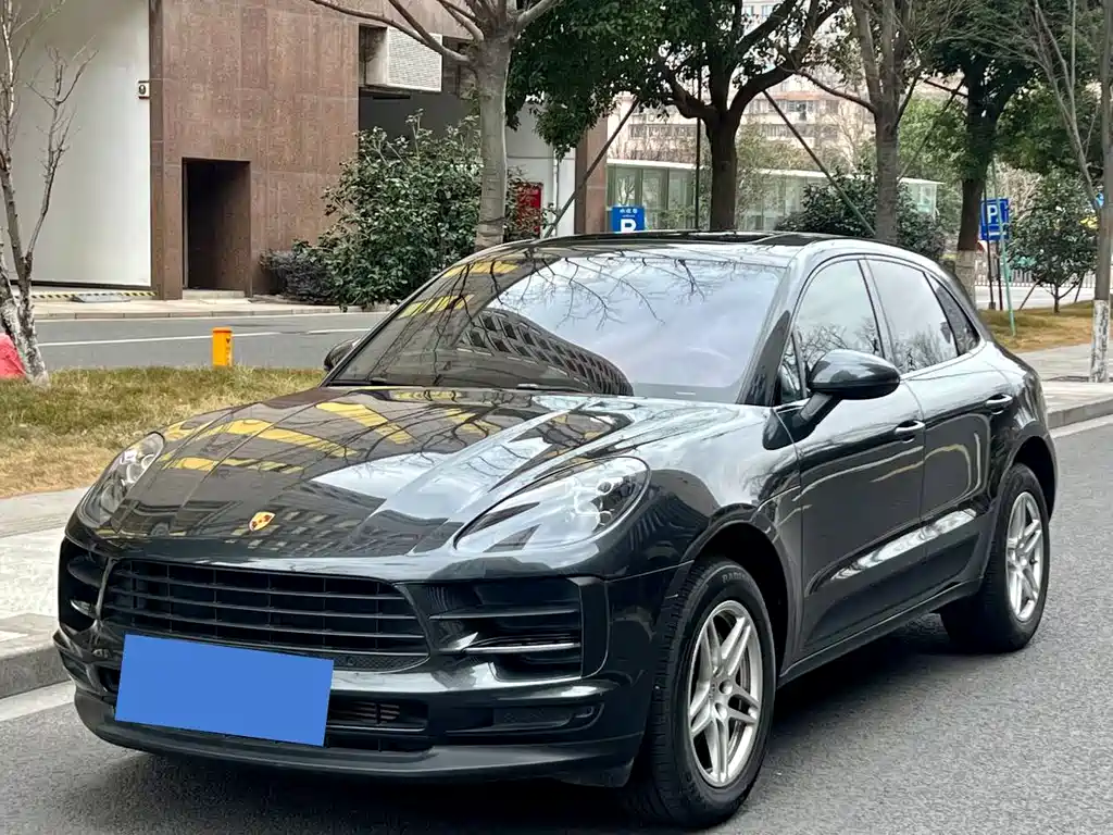 Porsche Macan 2021