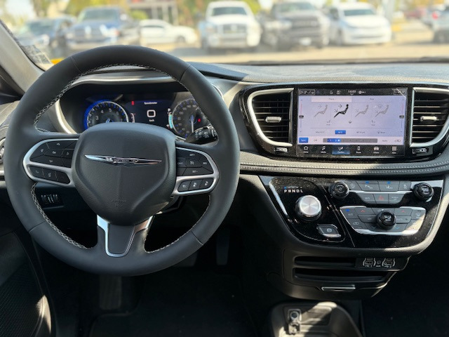 Chrysler Pacifica 2025