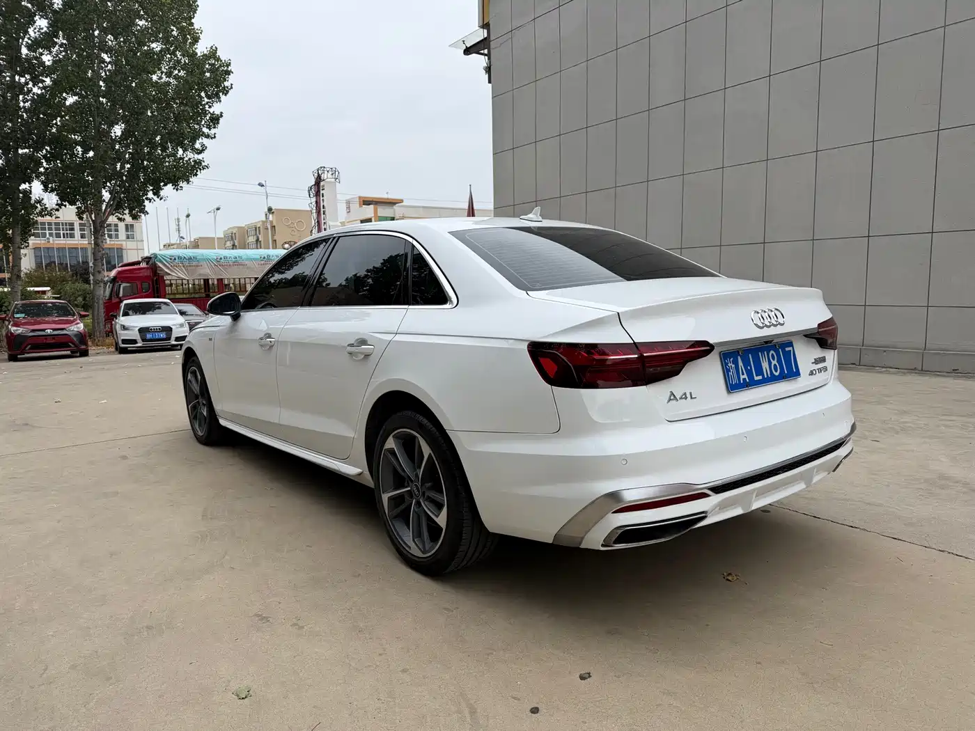 Audi A4 2025