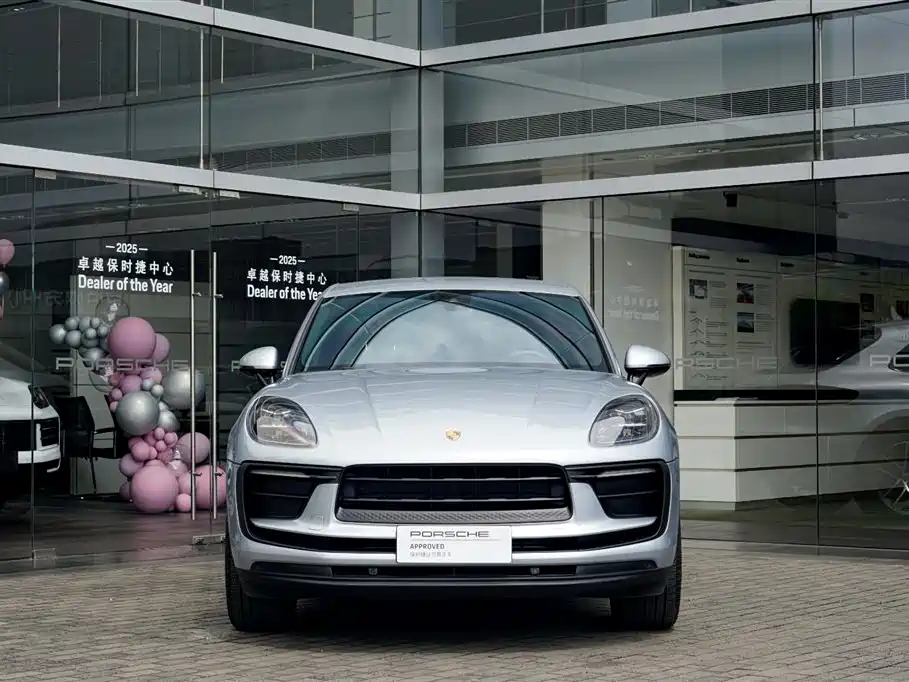 Porsche Macan 2024