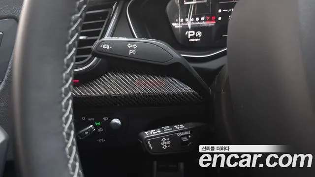 Audi SQ5 2022