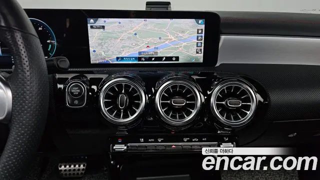 Mercedes-Benz CLA 2023