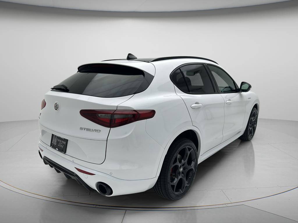Alfa Romeo Stelvio 2023