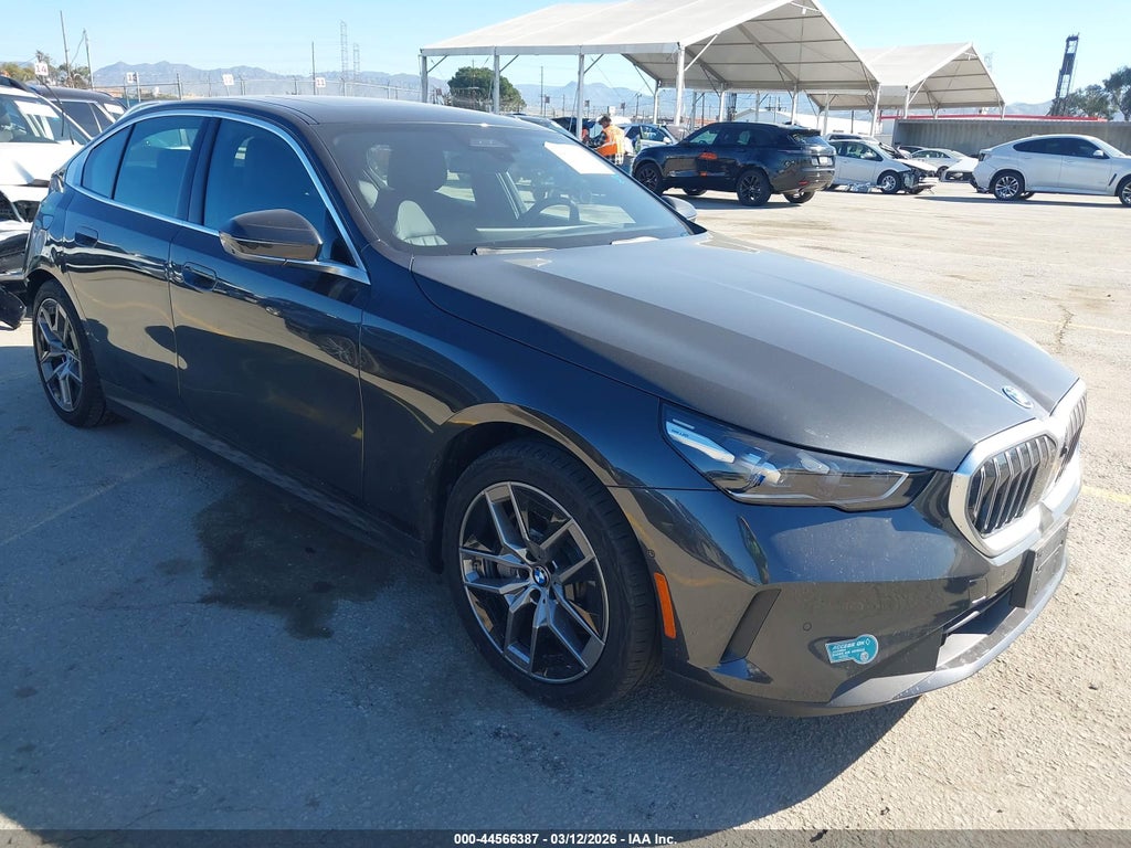 BMW i5 2025