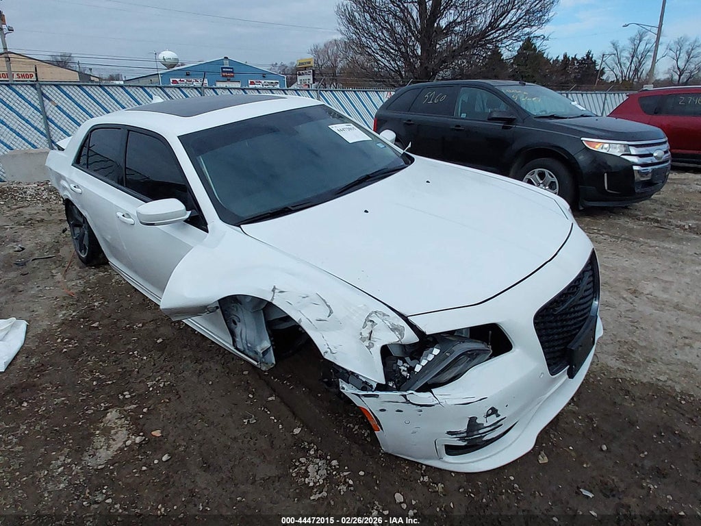 Chrysler 300 2023