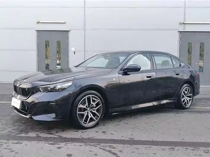 BMW i5 2026