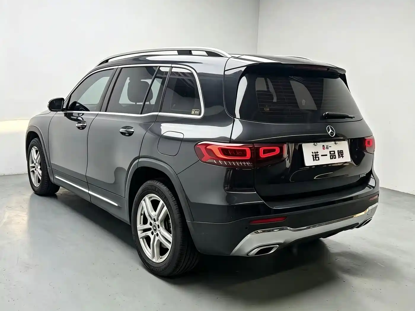 Mercedes-Benz GLB 2023