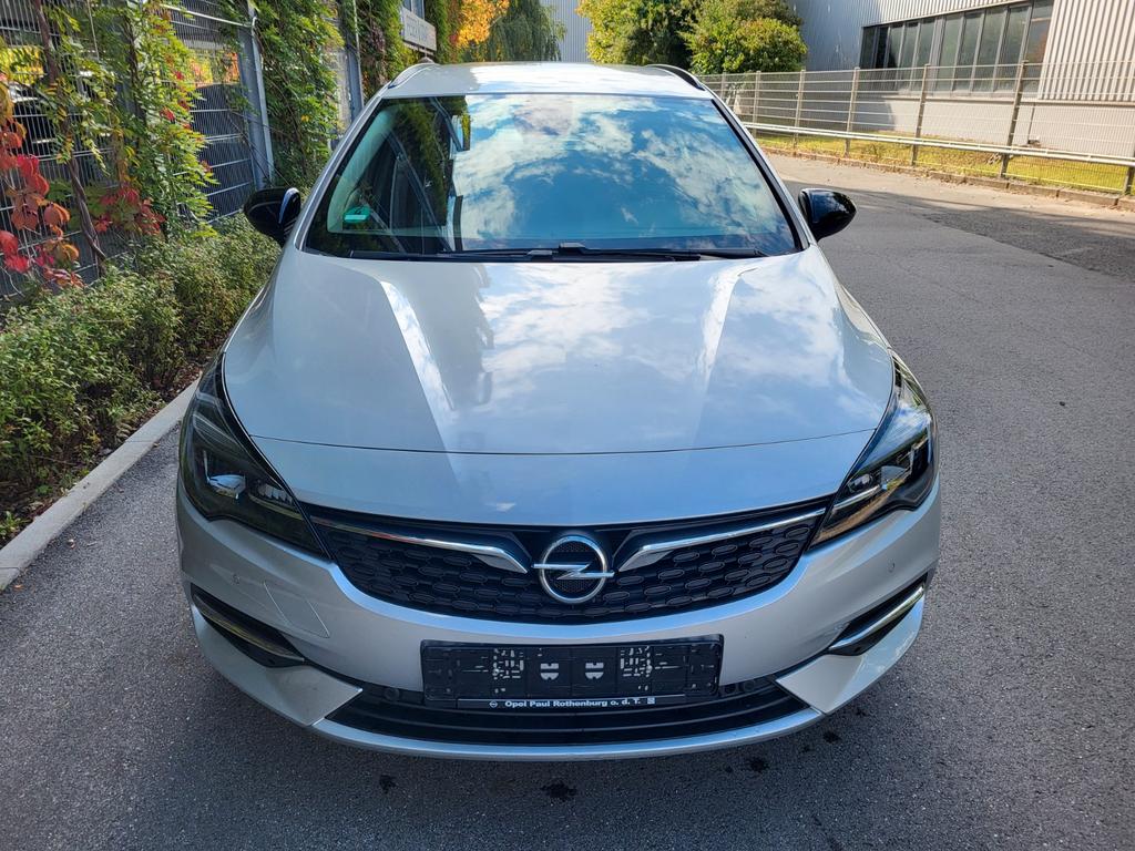 Opel Astra 2021