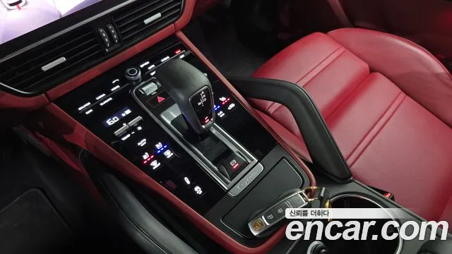 Porsche Cayenne 2022