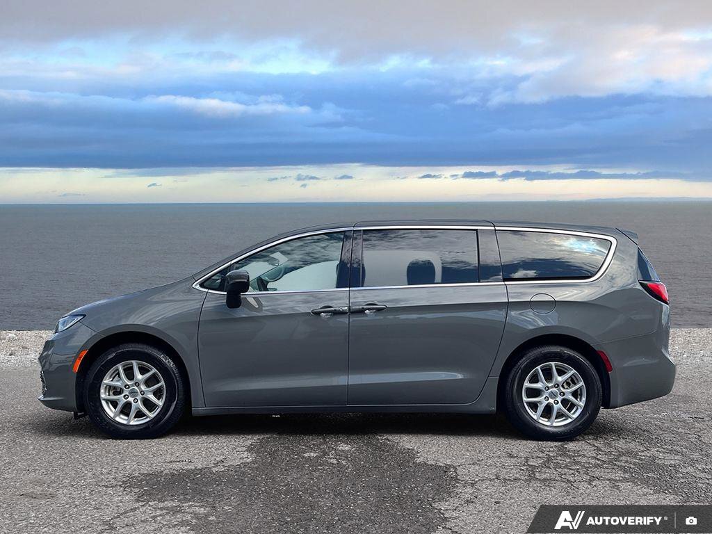 Chrysler Pacifica 2023