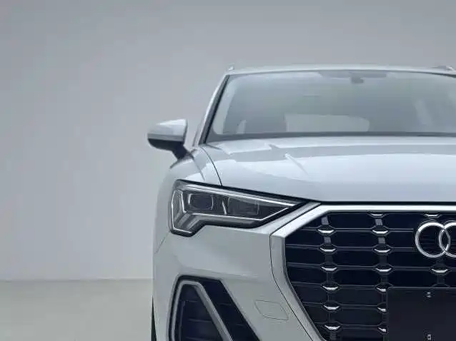 Audi Q3 2021