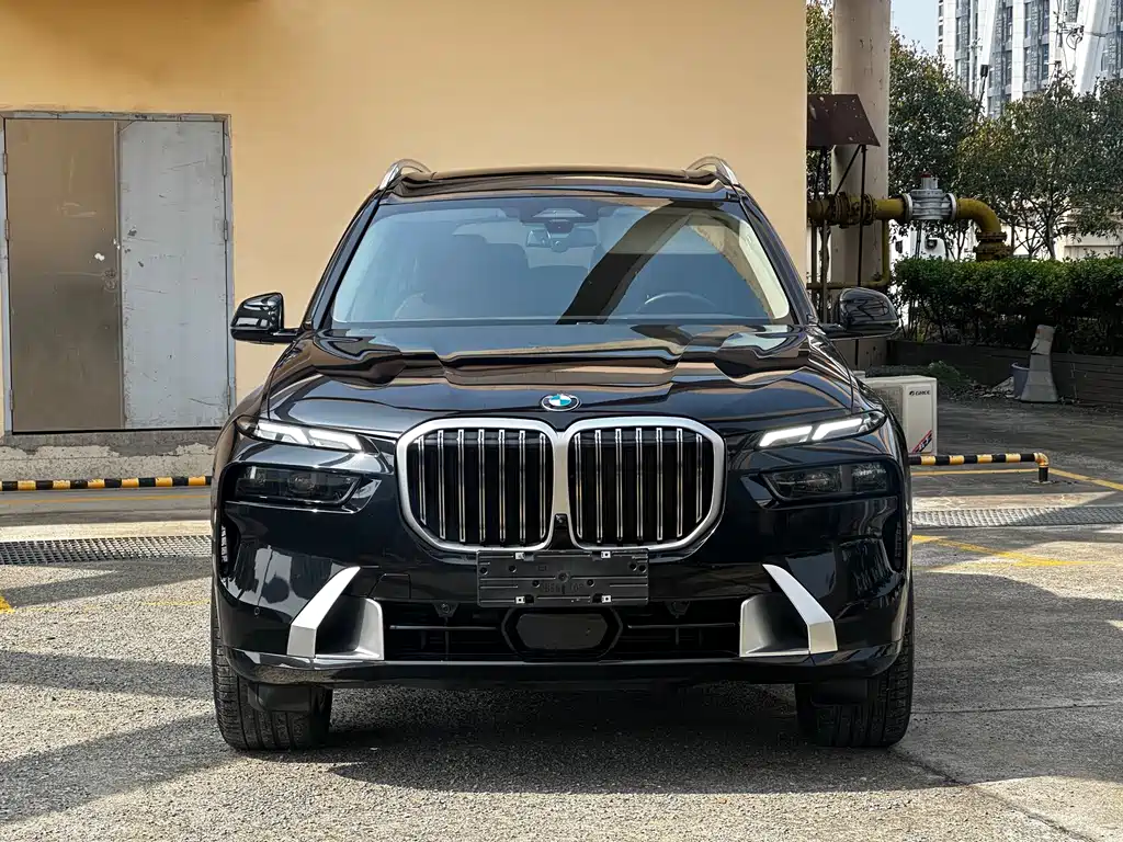 BMW X7 2024