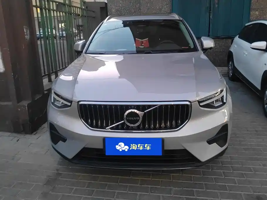 Volvo XC40 2023