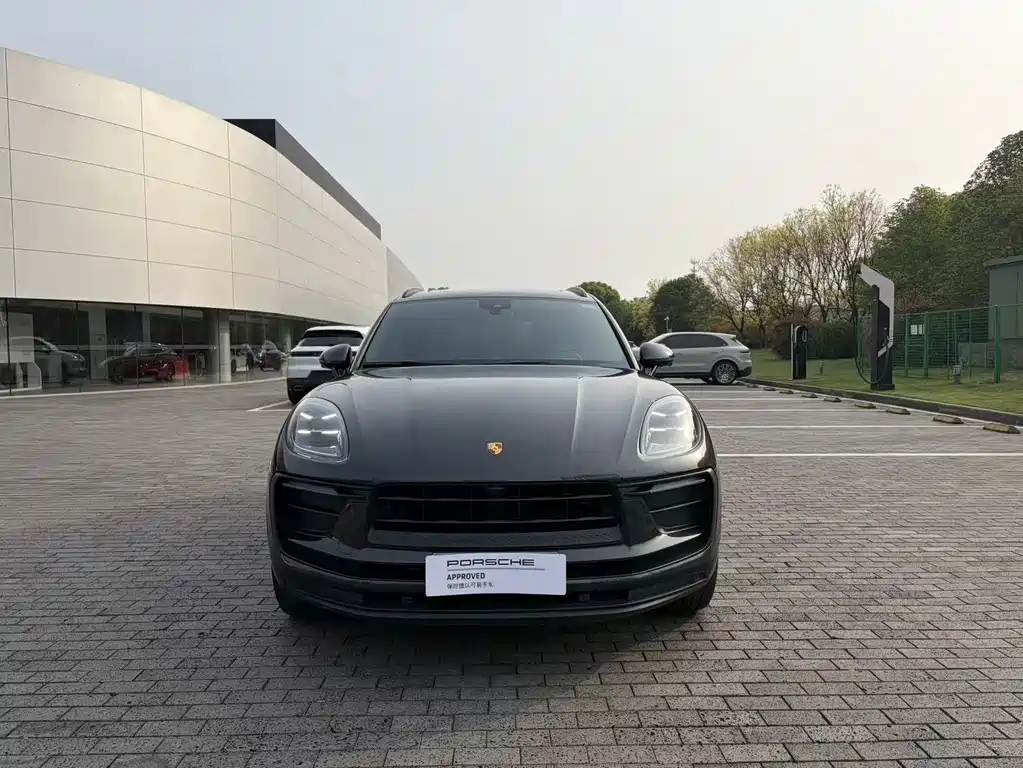 Porsche Macan 2022