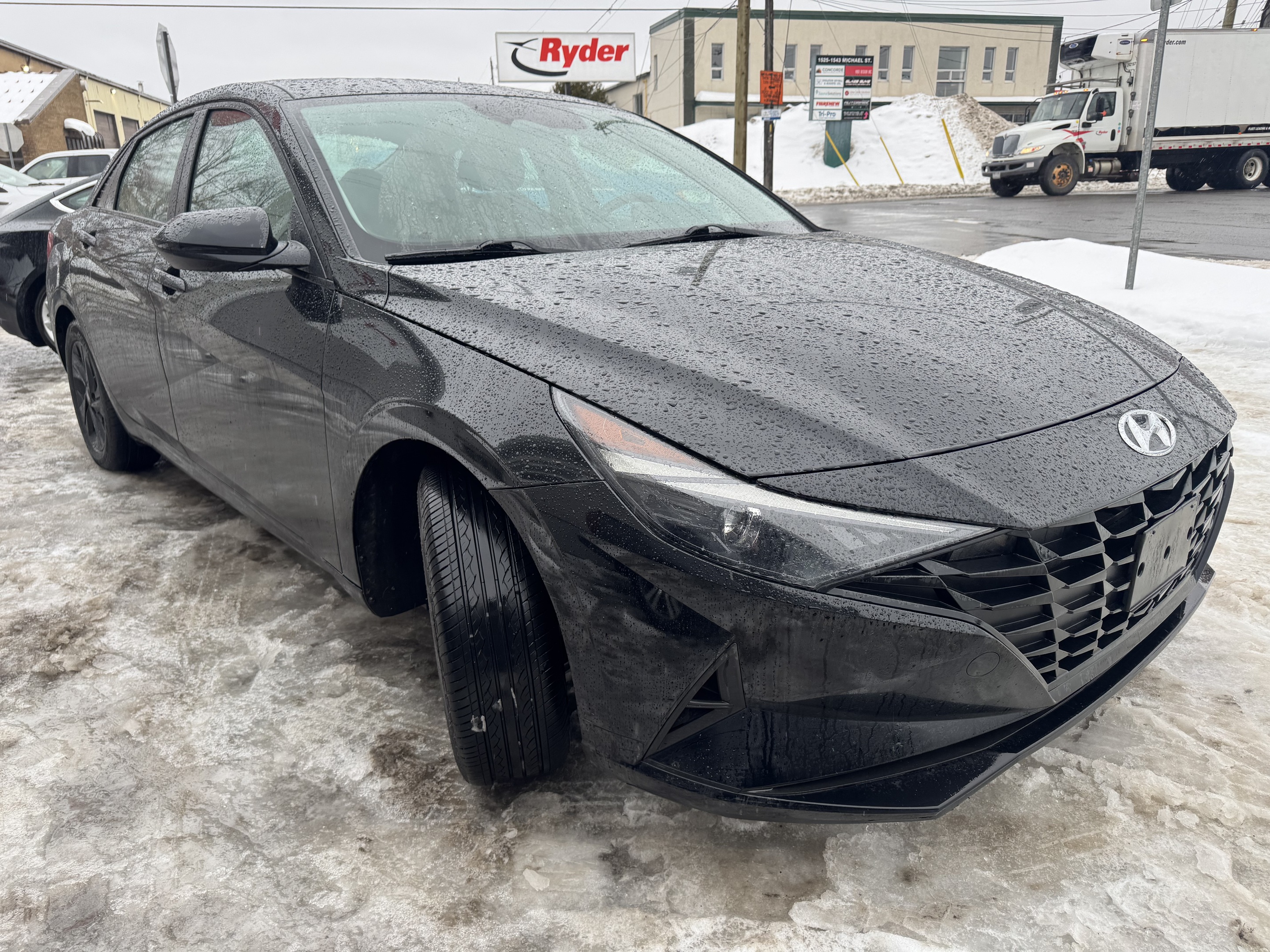 Hyundai Elantra 2023