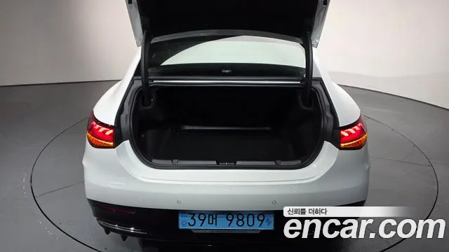 Mercedes-Benz EQE 2023