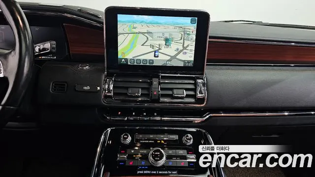 Lincoln Navigator 2021