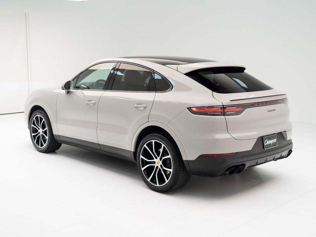 Porsche Cayenne 2022