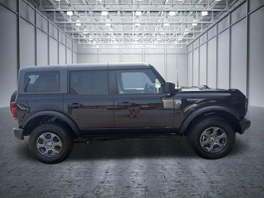 Ford Bronco 2024