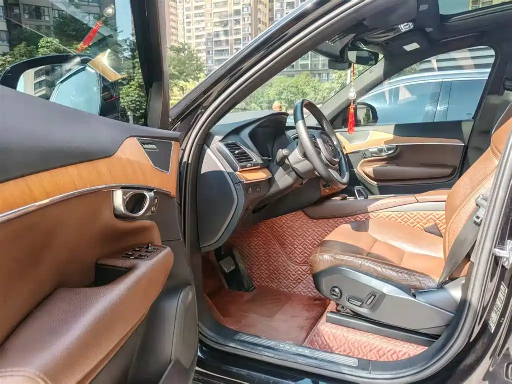 Volvo XC90 2021