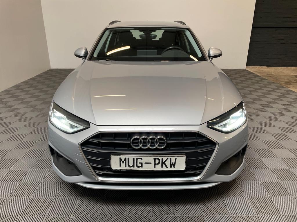 Audi A4 2023