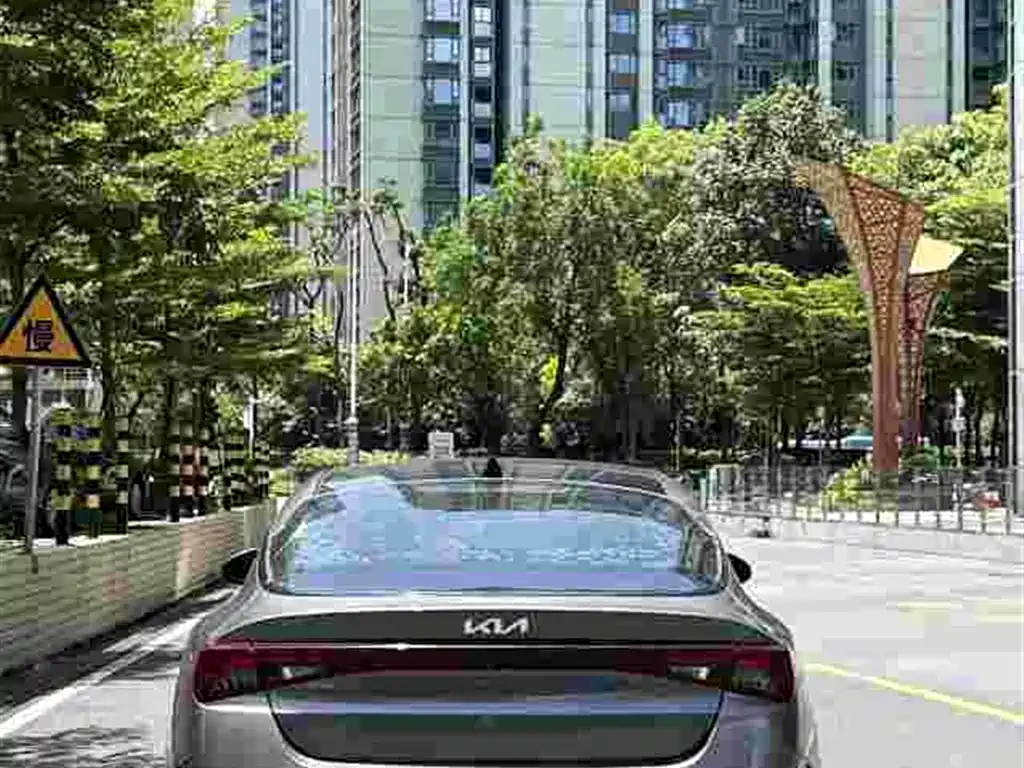 Kia K5 2021