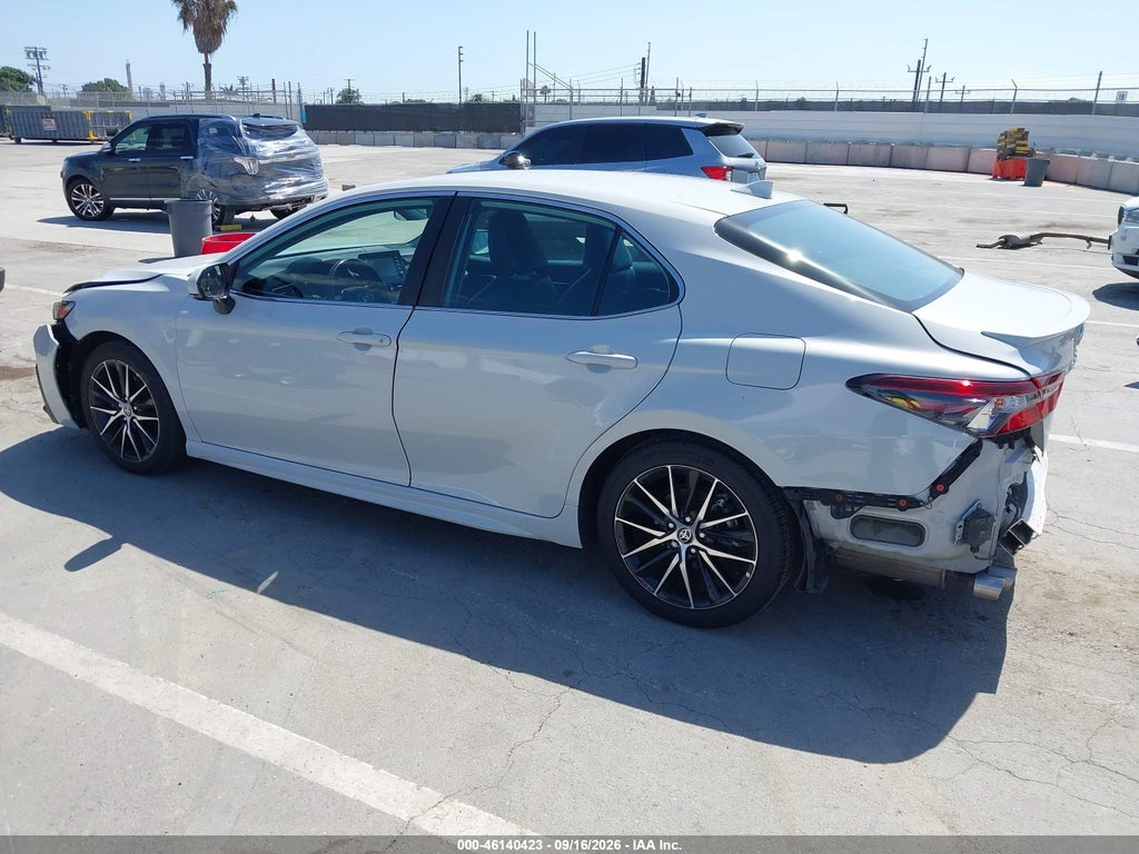Toyota Camry 2022
