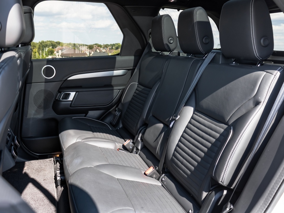 Land Rover Discovery 2024