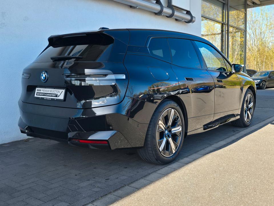 BMW iX 2022