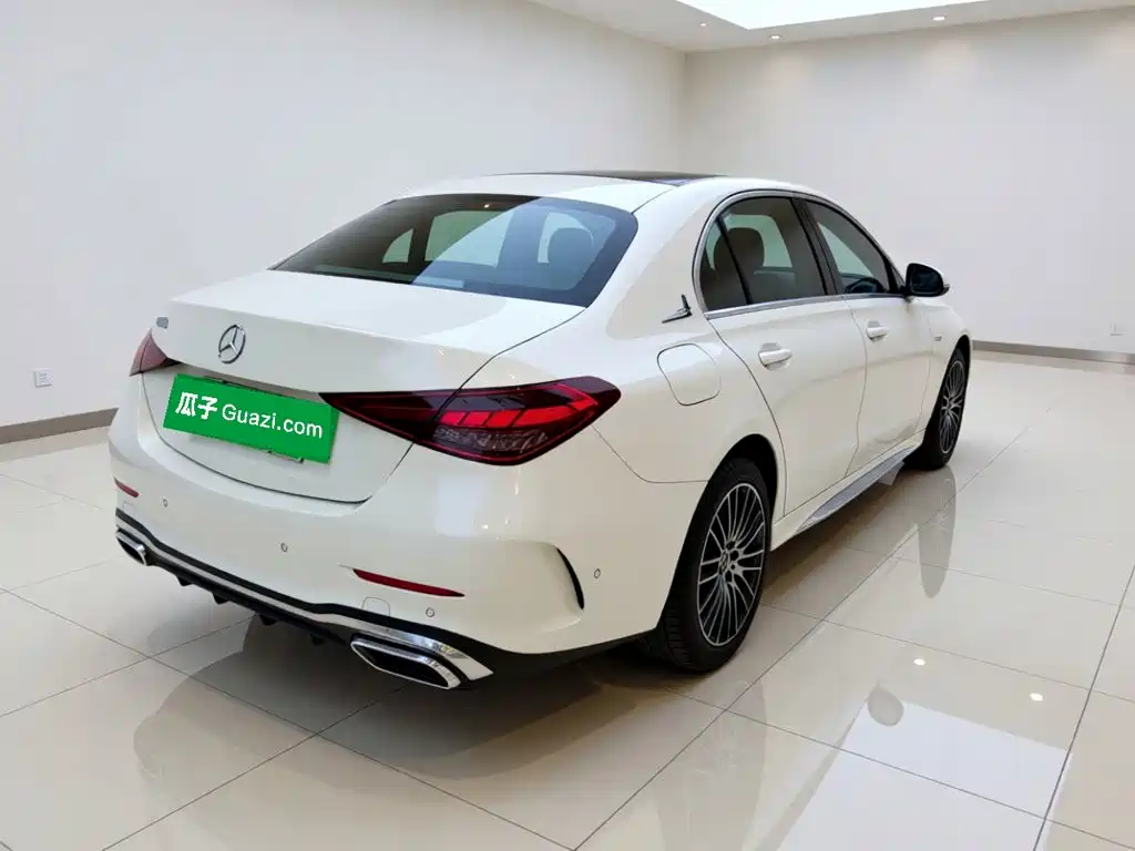 Mercedes-Benz C-Класс 2024