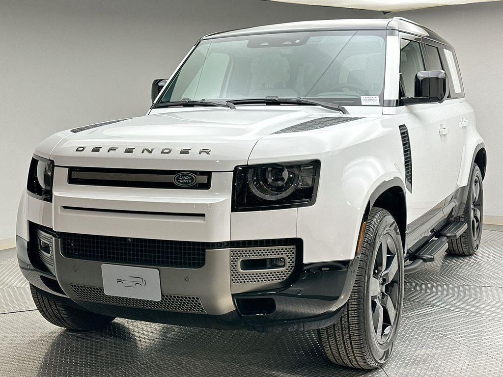 Land Rover Defender 2025