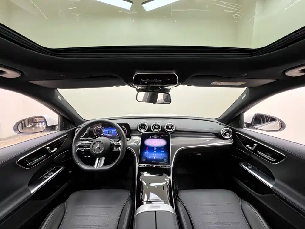 Mercedes-Benz C-Класс 2023