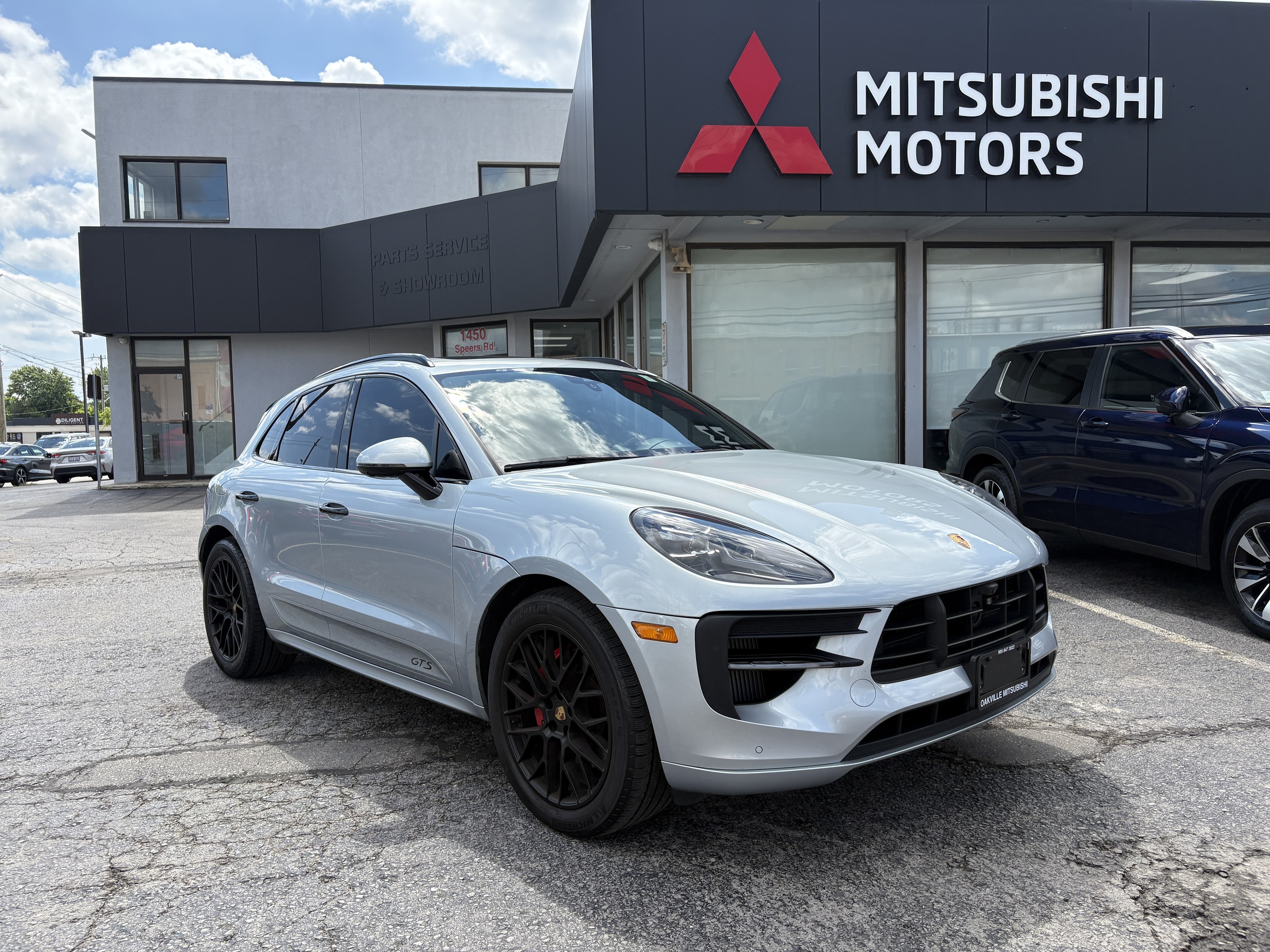 Porsche Macan 2021