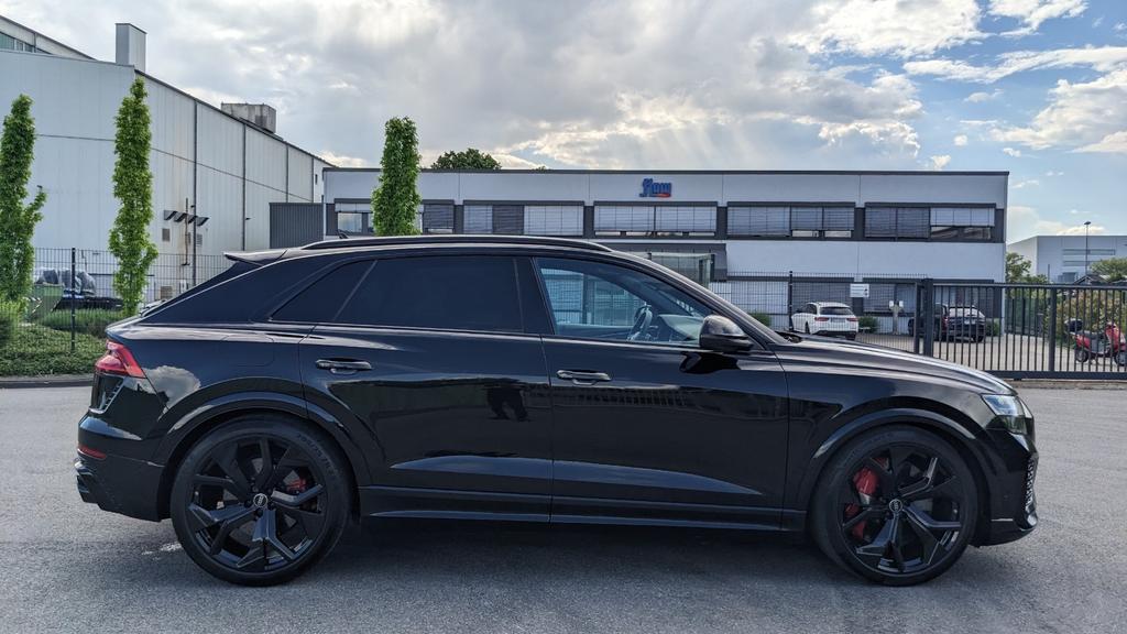 Audi RSQ8 2023