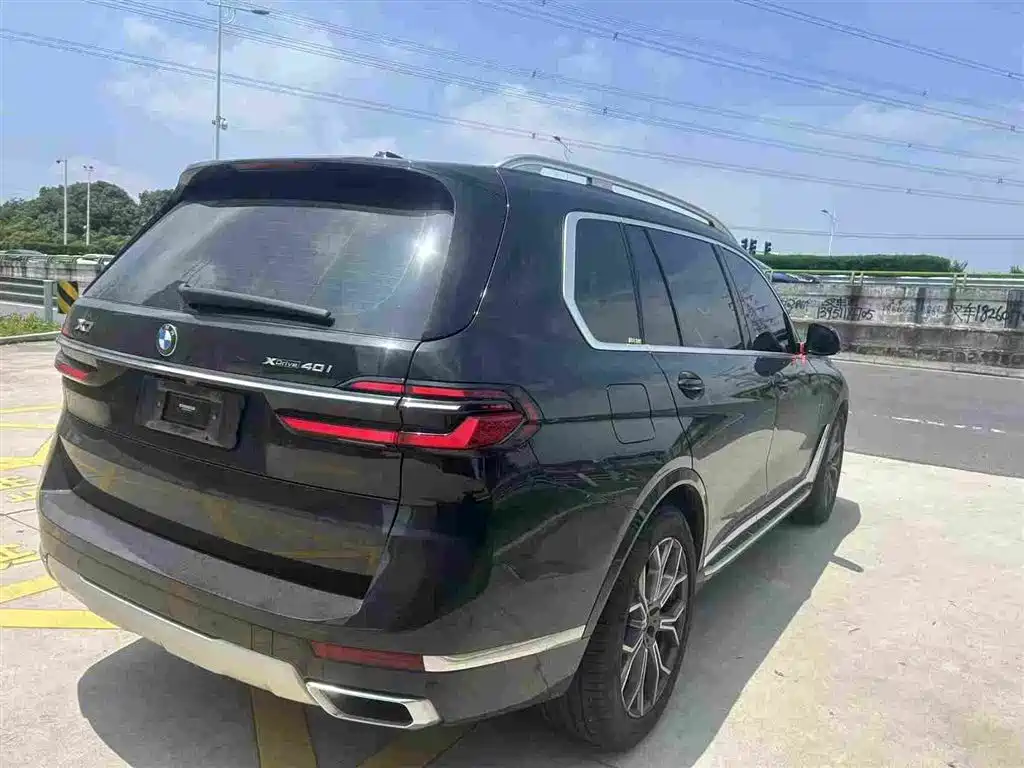 BMW X7 2024
