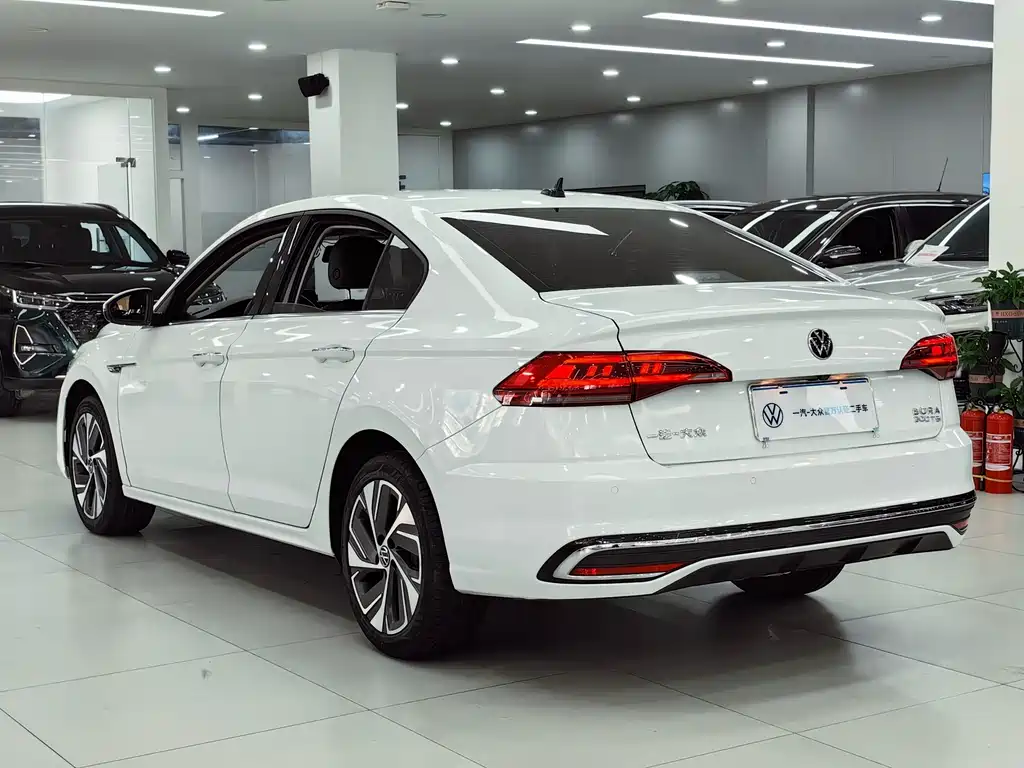 Volkswagen Bora 2023