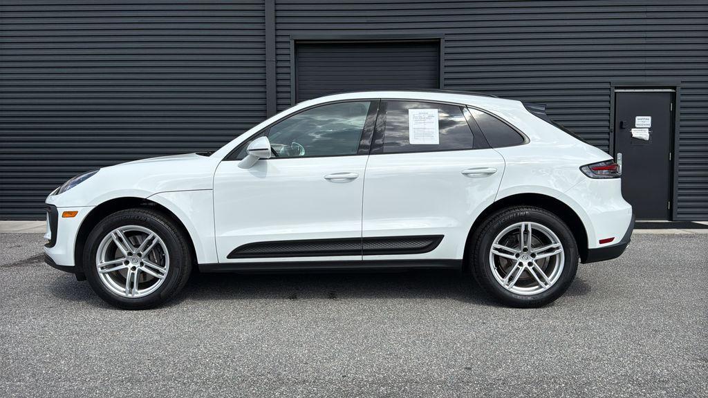 Porsche Macan 2025