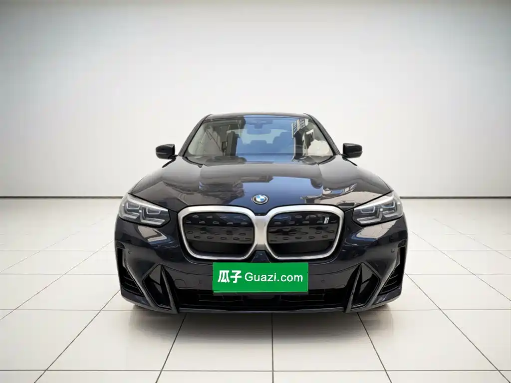 BMW iX3 2023