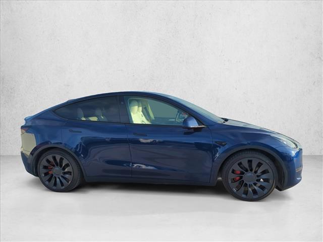Tesla Model Y 2024