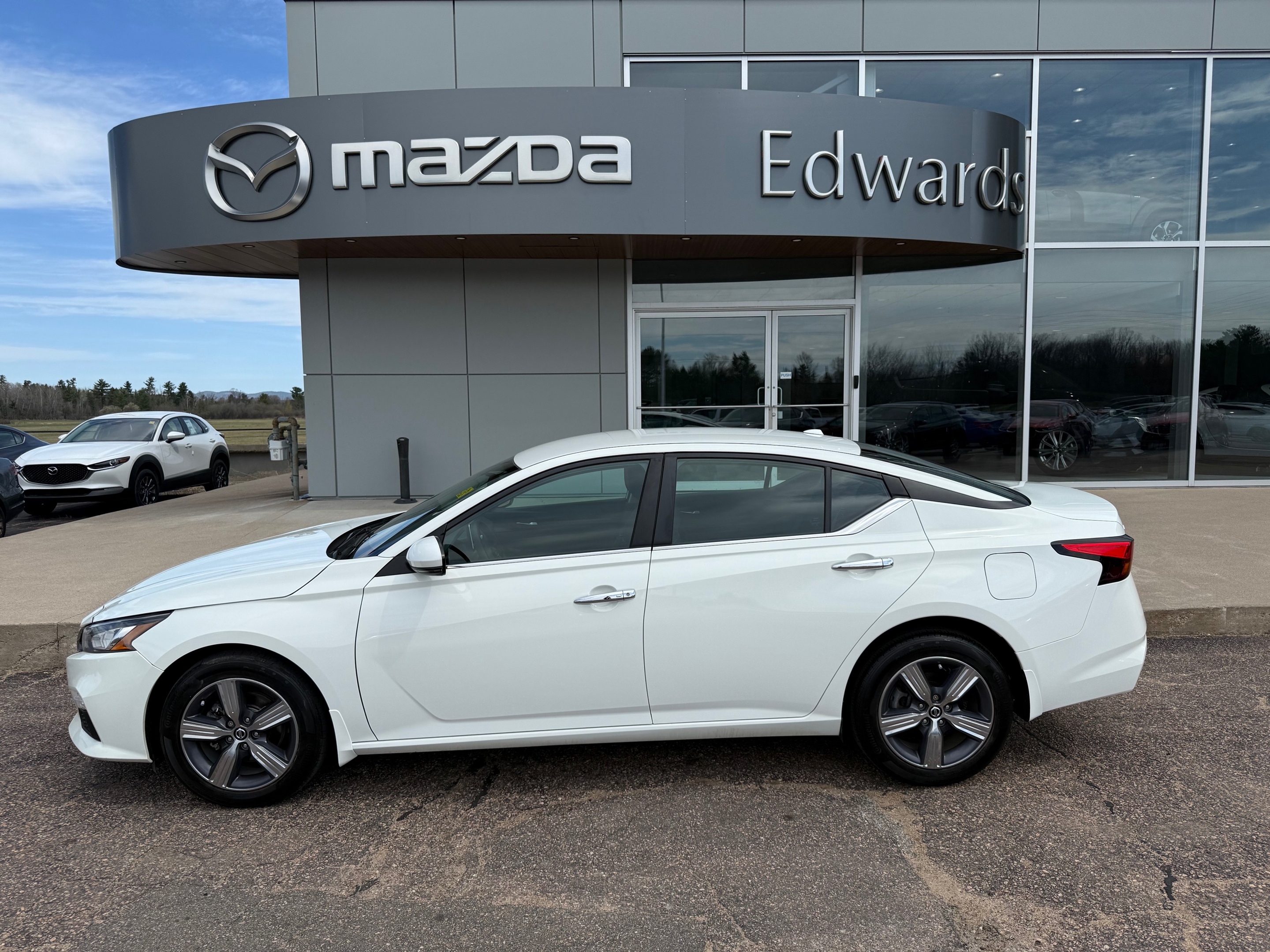 Nissan Altima 2021