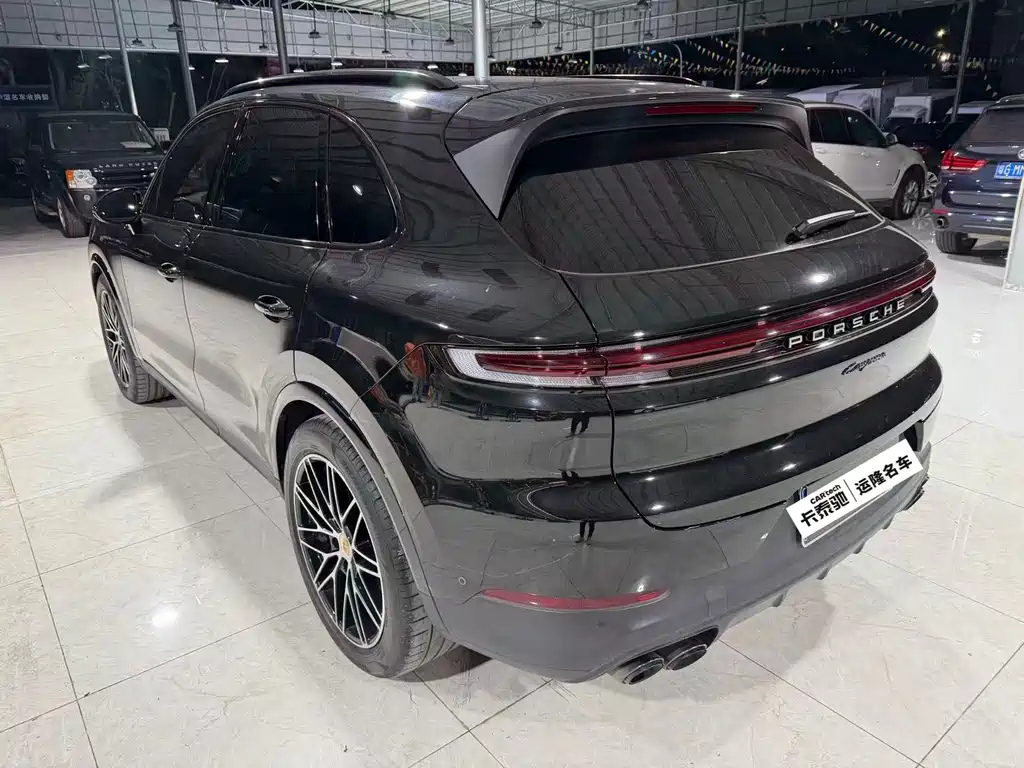 Porsche Cayenne 2024