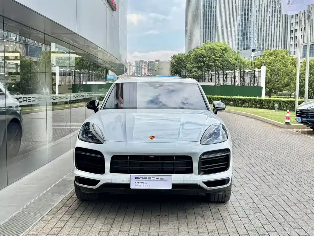 Porsche Cayenne 2022