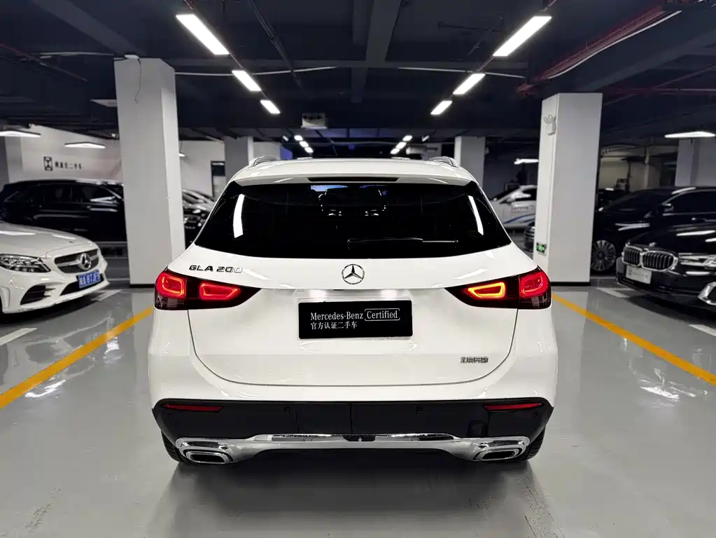 Mercedes-Benz GLA 2021