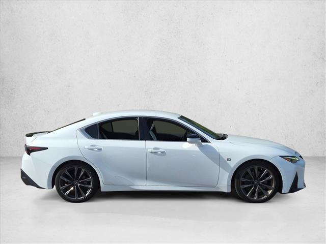 Lexus IS 2021