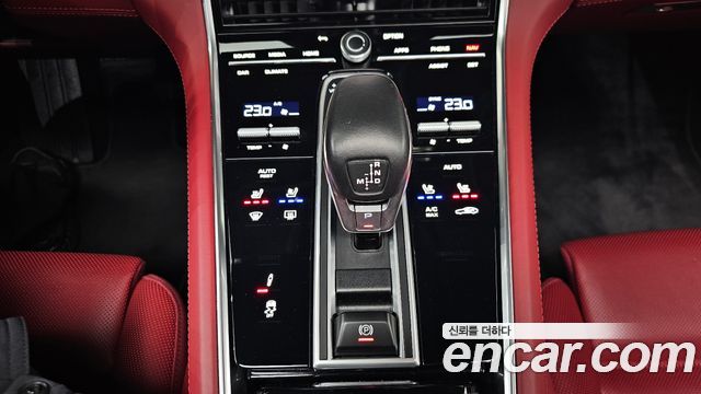 Porsche Panamera 2022