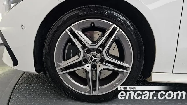 Mercedes-Benz CLA 2024